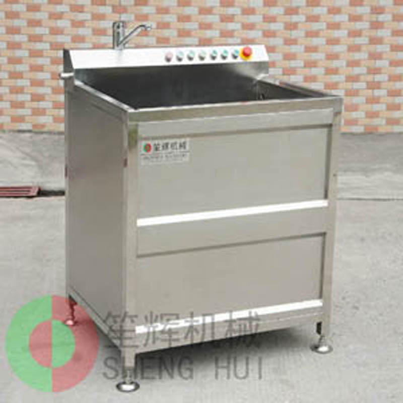 Fruit and vegetable washing machine shows convenience in life